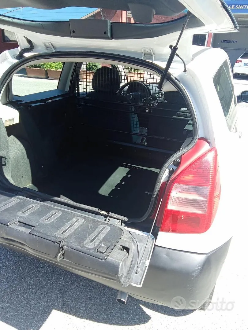 Citroen C2 2005 photo 3