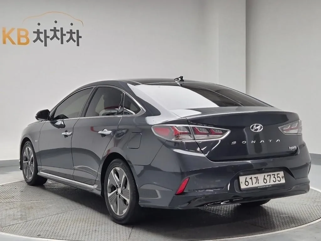 Hyundai Sonata 2018 photo 2