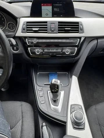 BMW 318I