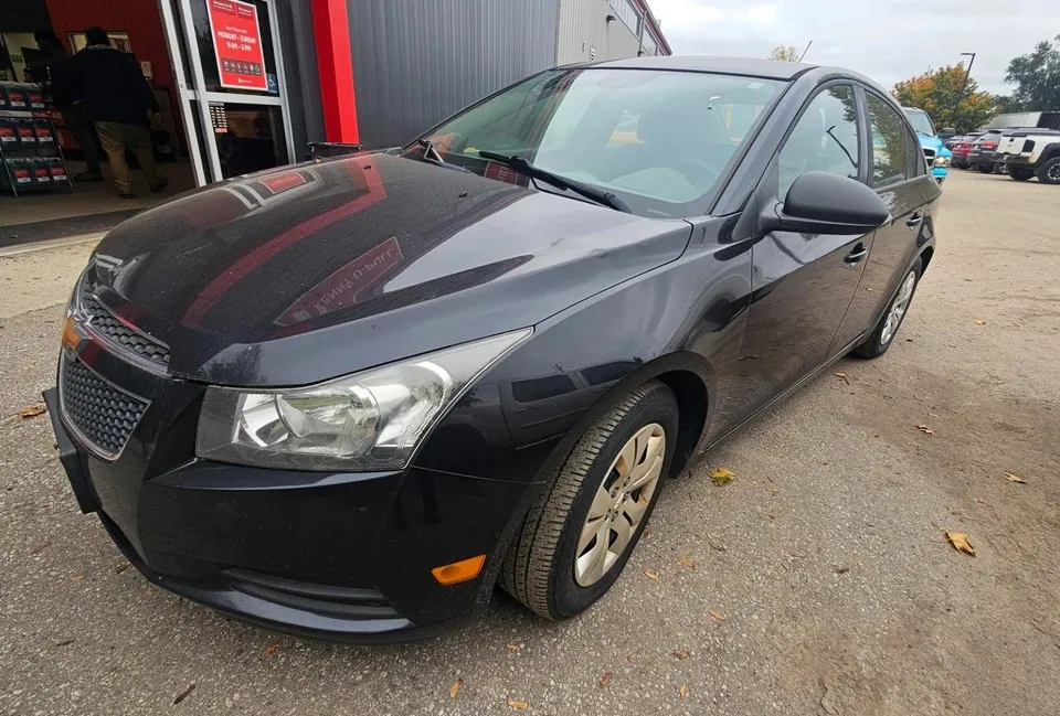 Chevrolet Cruze 2014 photo 2