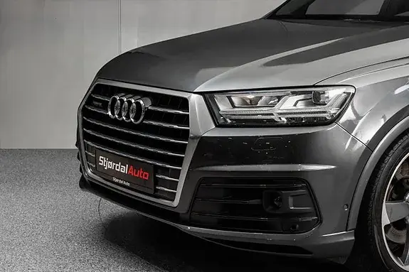 Audi Q7 2016 photo 3