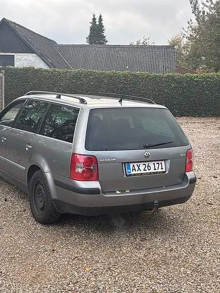 Volkswagen Passat 2003 photo 4