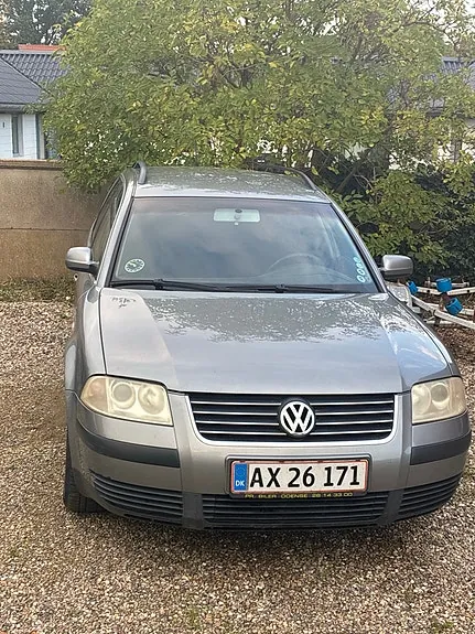 Volkswagen Passat 2003 photo 2