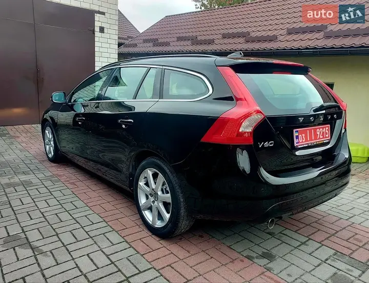 Volvo V60 2016 photo 5