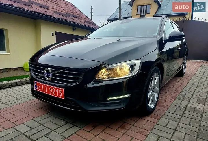 Volvo V60 2016 photo 2