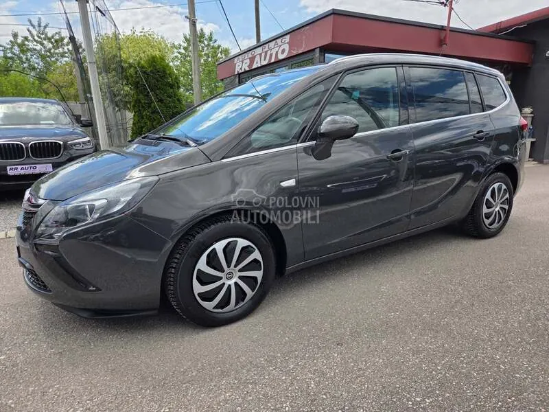 Opel Zafira 2012 photo 2