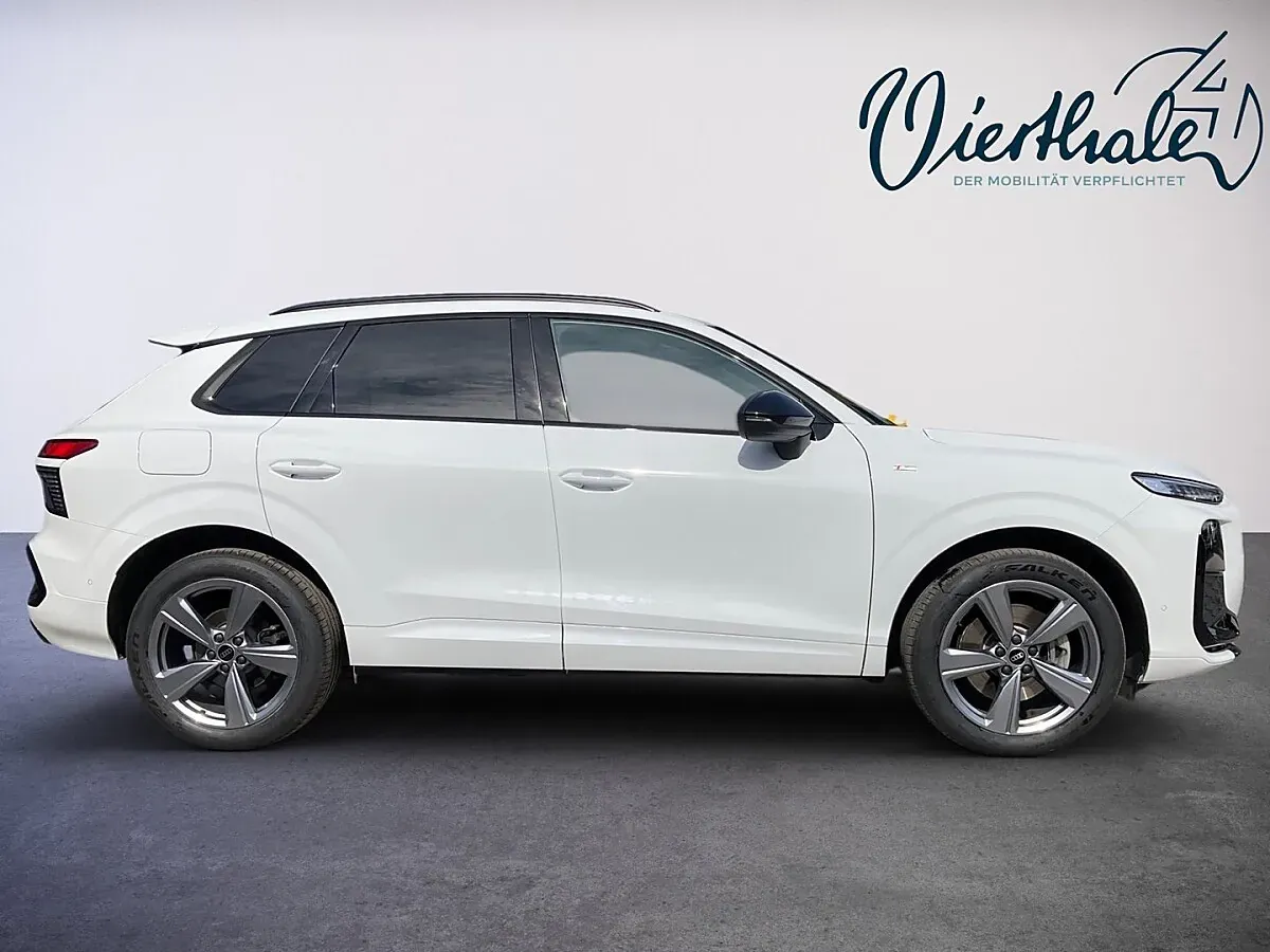 Audi Q3 2025 photo 3
