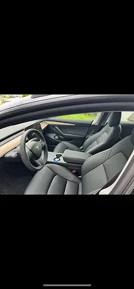 Tesla Model 3 2023 photo 3