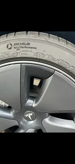 Tesla Model 3 2023 photo 5