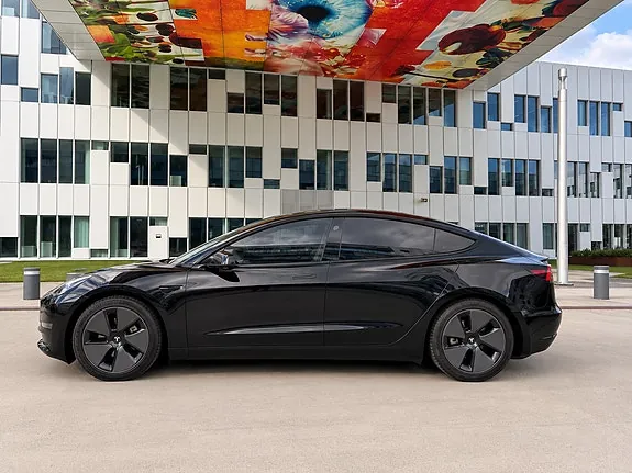 Tesla Model 3 2022 photo 4