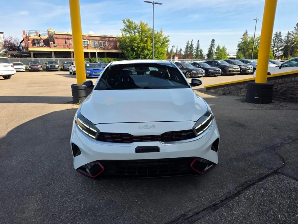 Kia Forte5 2022 photo 4