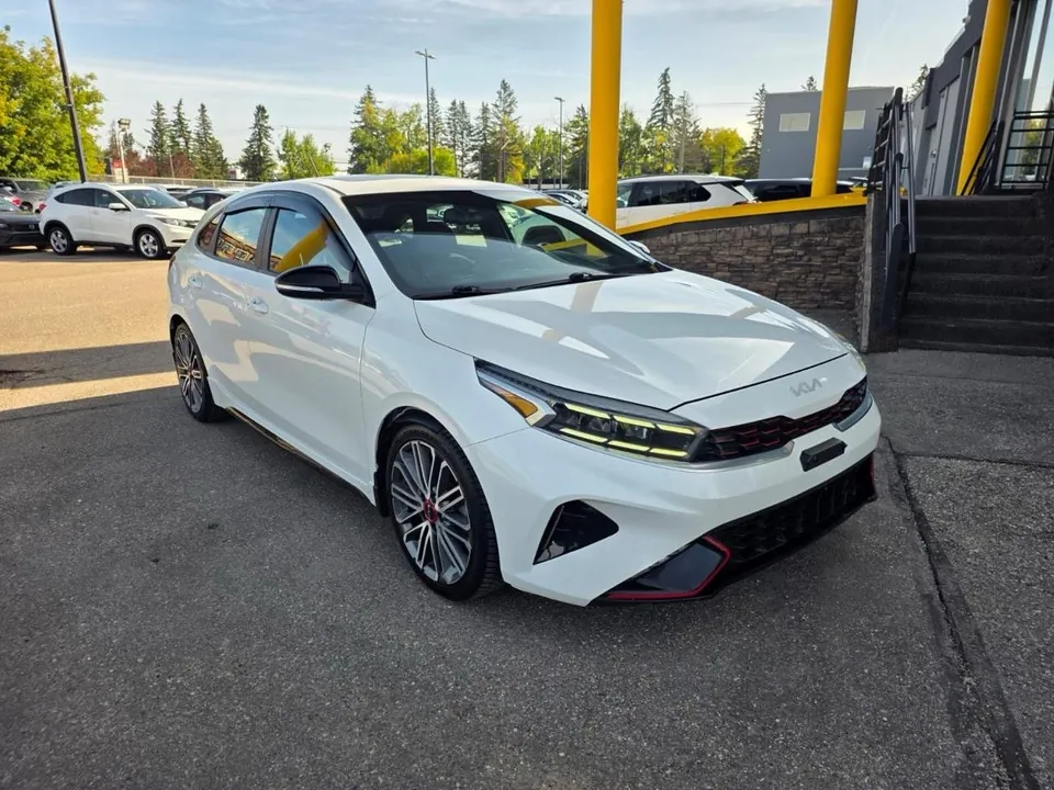 Kia Forte5 2022 photo 3