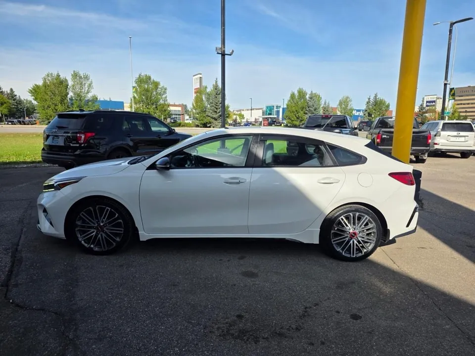 Kia Forte5 2022 photo 5
