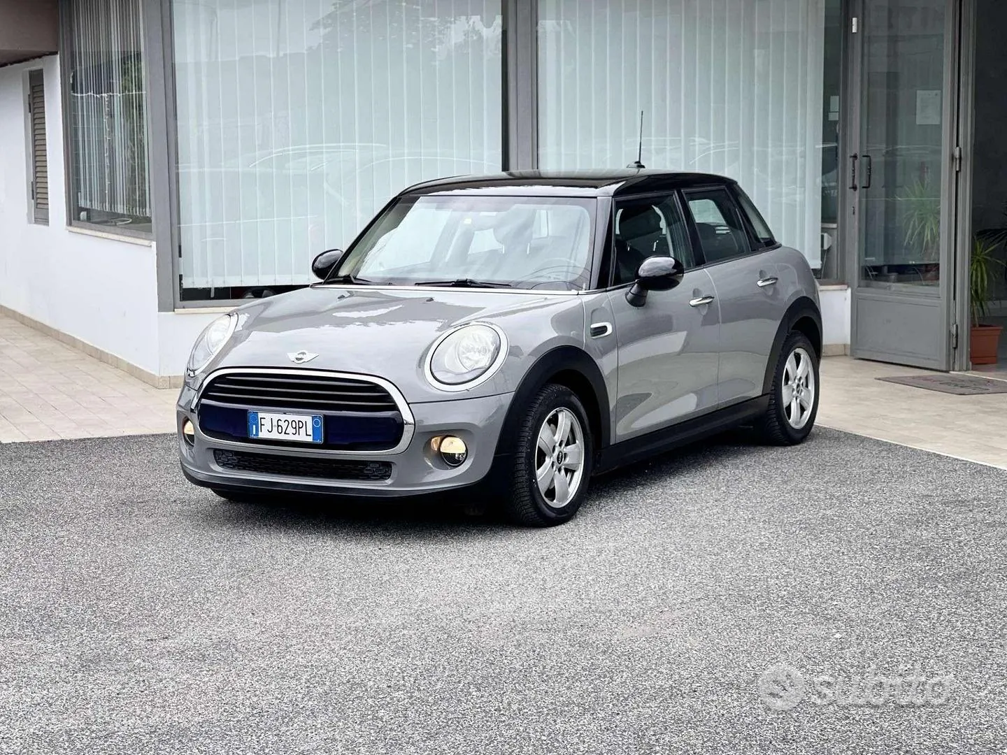 Mini Cooper 2017 photo 3