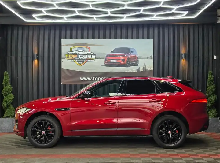 Jaguar F-Pace 2018 photo 5