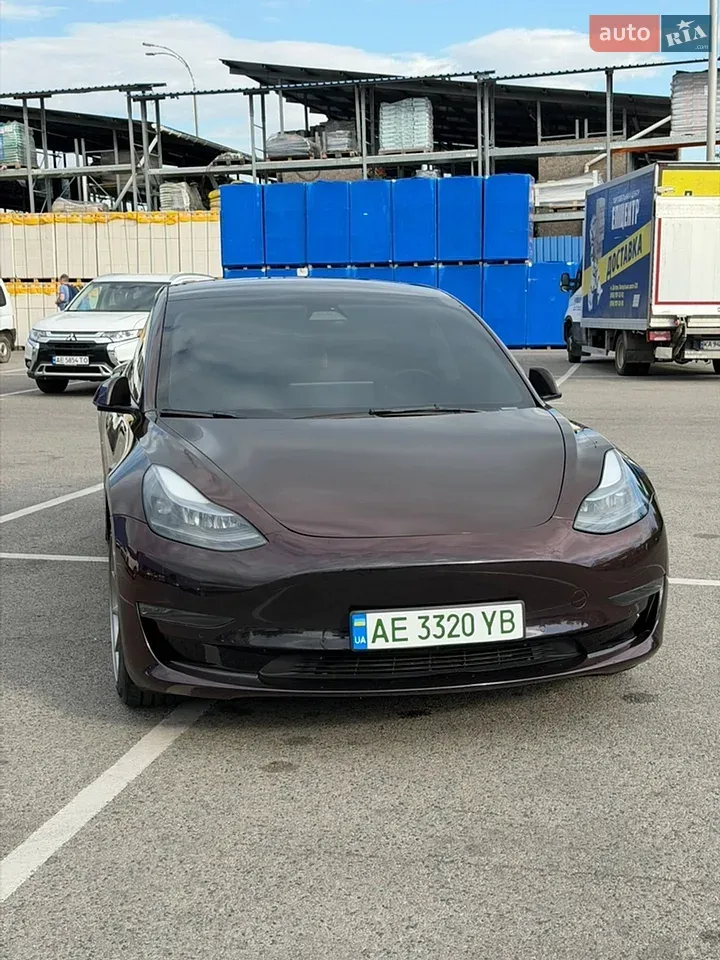Tesla Model 3 2022 photo 2