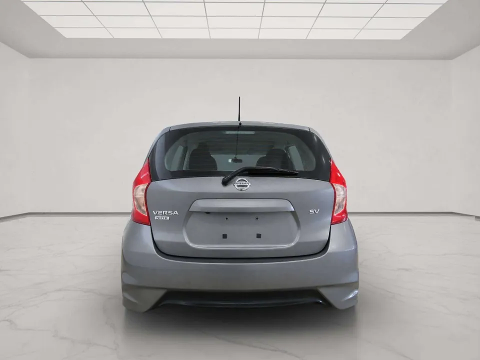 Nissan Versa 2018 photo 5