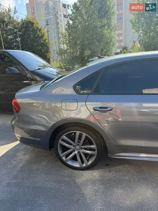 Volkswagen Passat 2018 photo 5