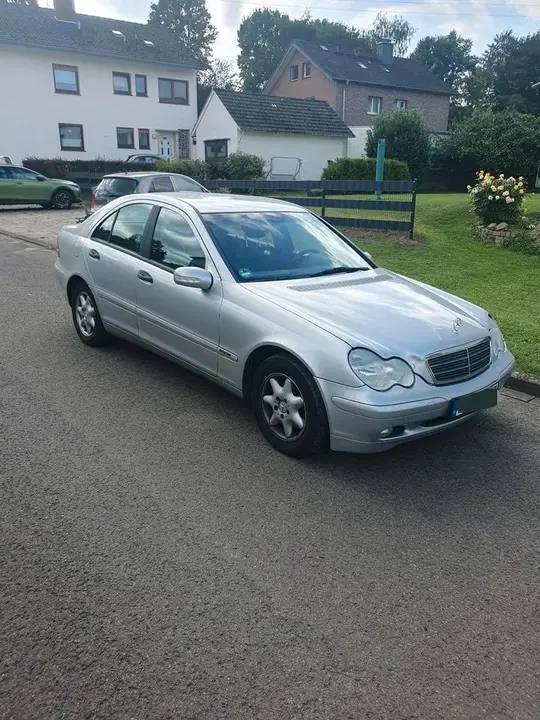 Mercedes-Benz W203