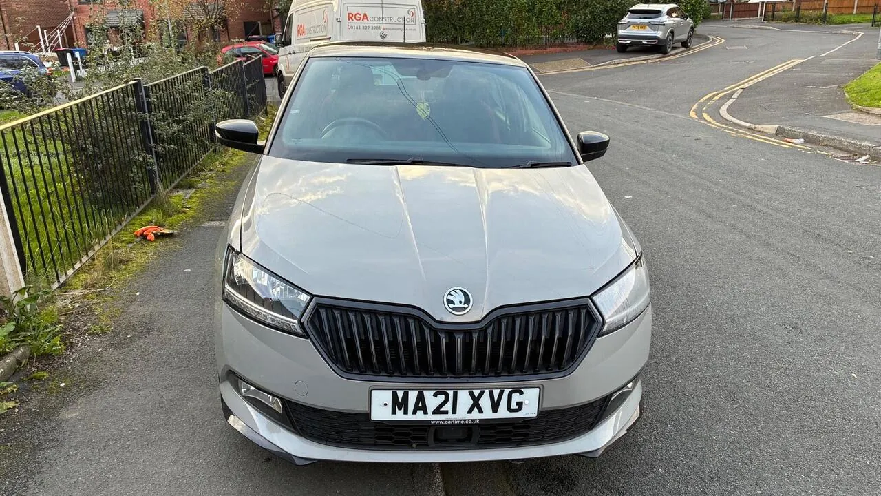 Skoda Fabia 2021 photo 2