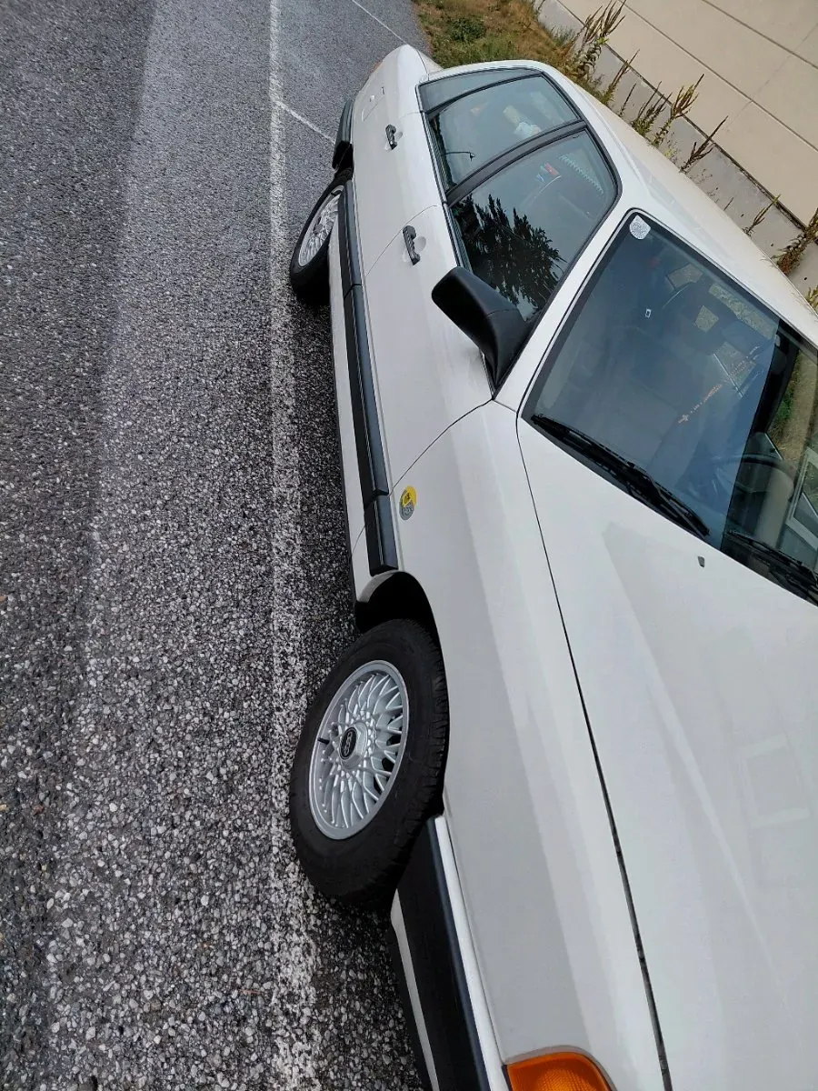 Audi 100 1983 photo 2