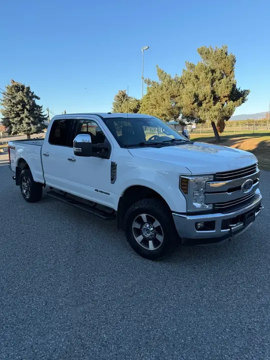 Ford F350 2018 photo 2