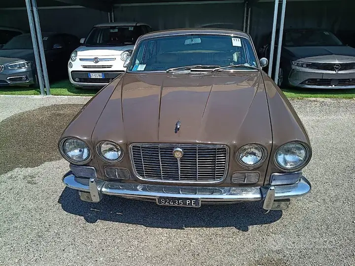 Jaguar Xj6 1971 photo 4