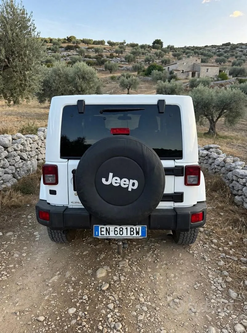 Jeep Wrangler 2012 photo 3