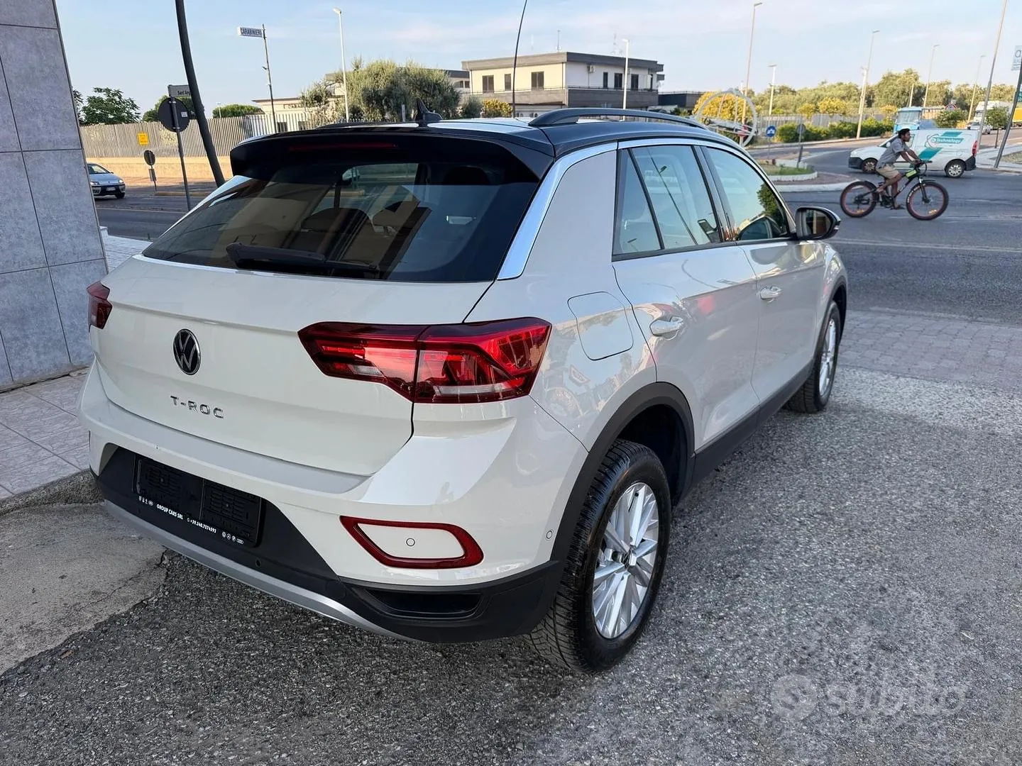 Volkswagen T-Roc 2023 photo 3