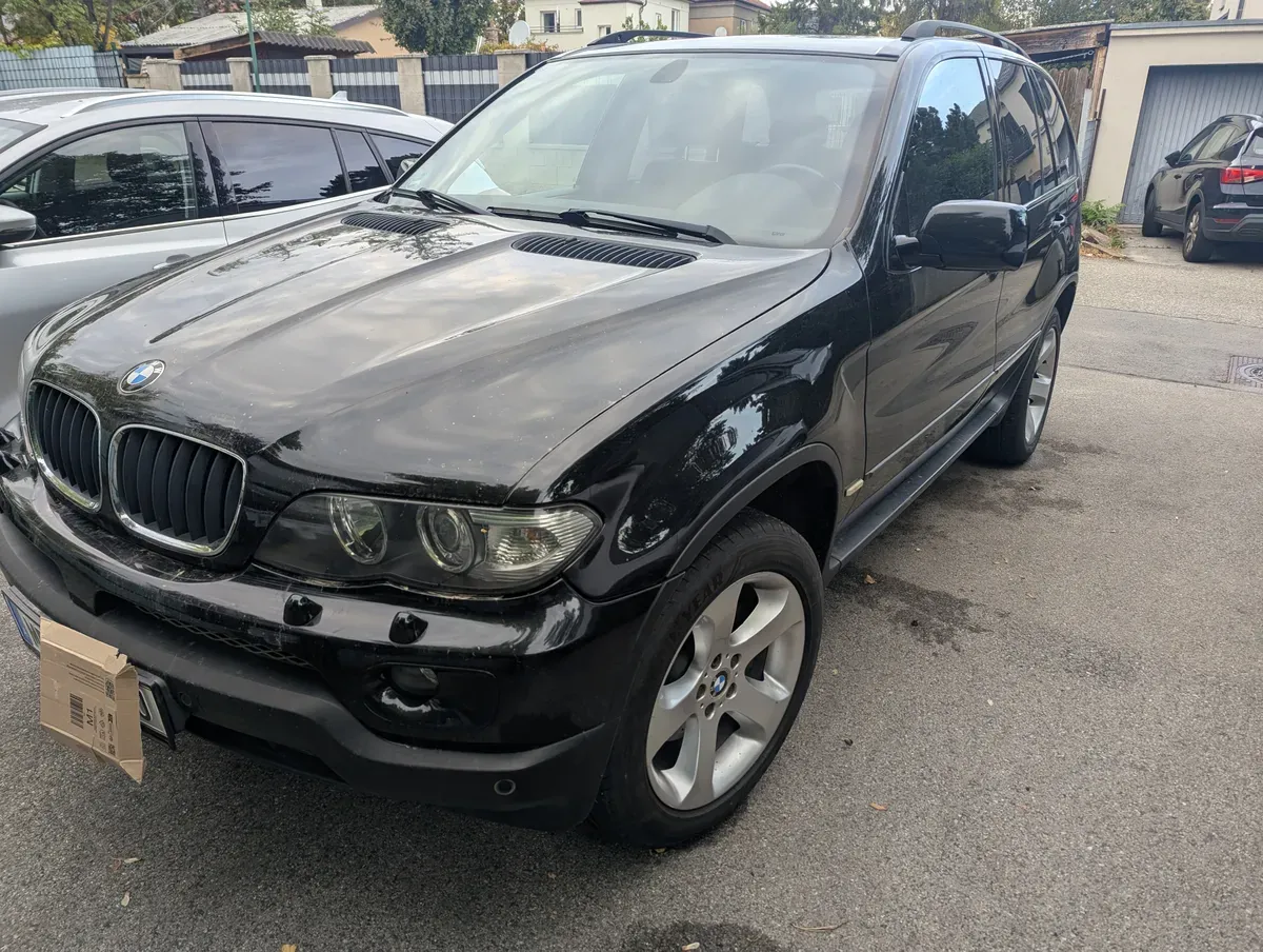 BMW X5 2005 photo 2