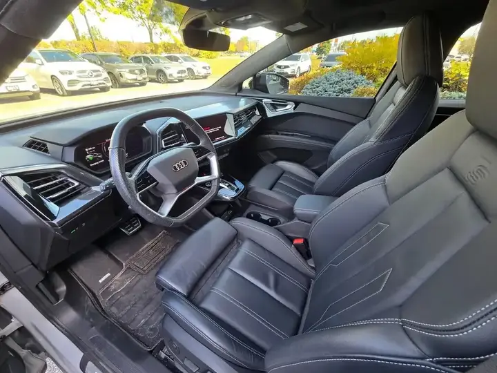 Audi Q4 E-Tron 2023 photo 2
