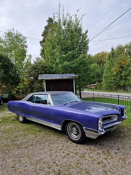 Pontiac Grand Prix 1966 photo 2
