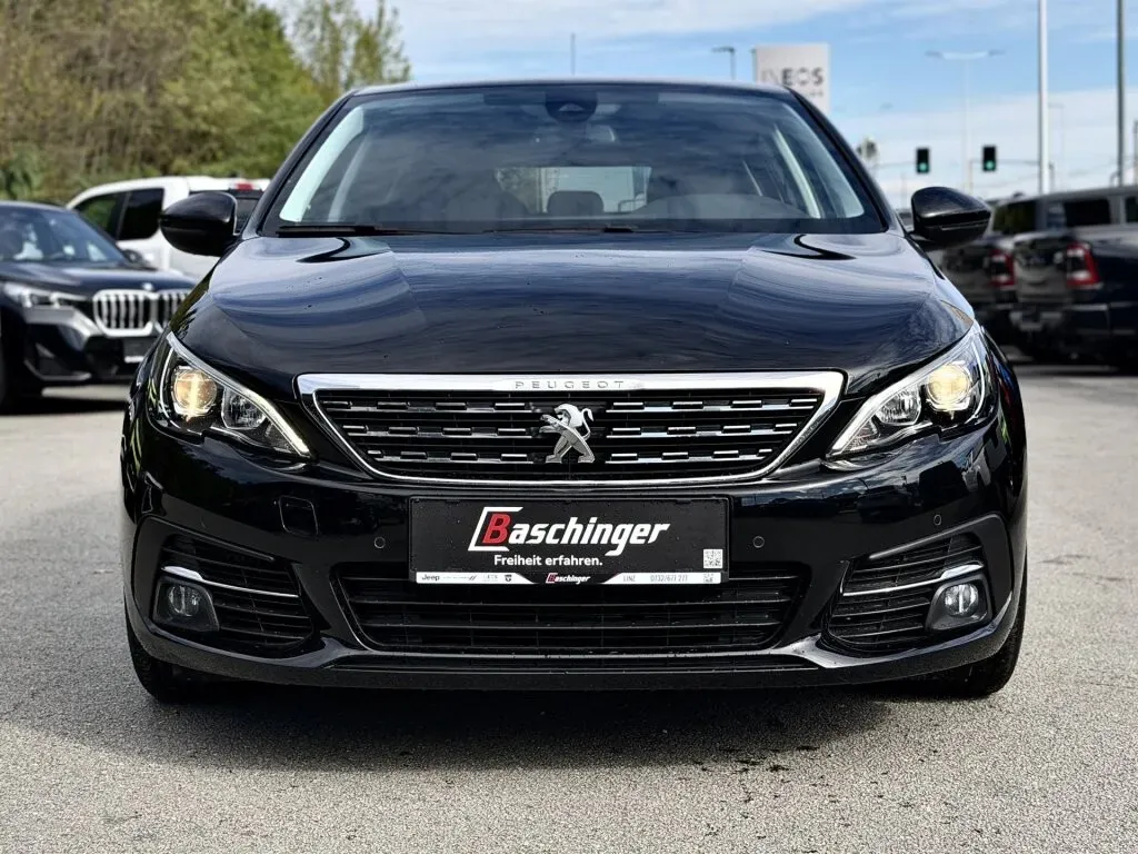 Peugeot 308 2020 photo 2