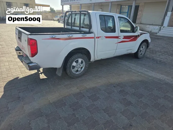 Nissan Navara 2013 photo 3