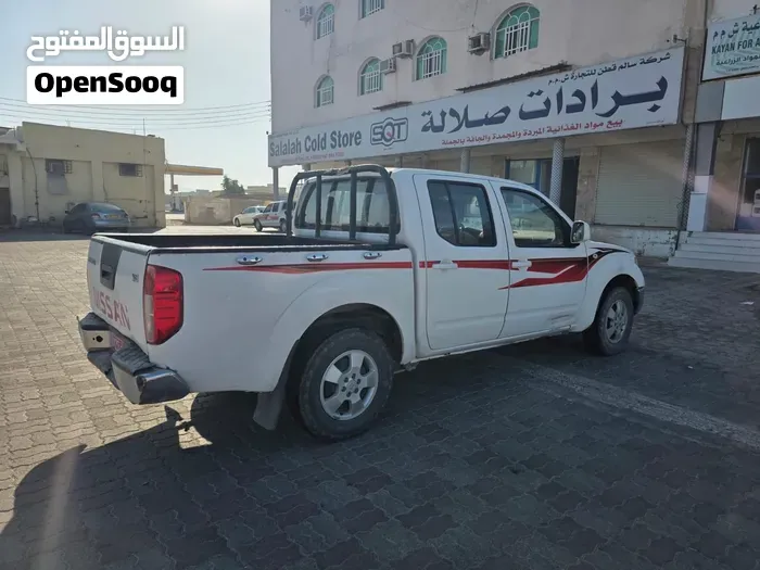 Nissan Navara 2013 photo 4