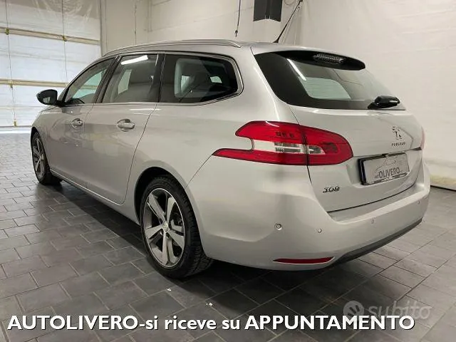 Peugeot 308 2015 photo 3