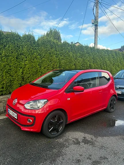 Volkswagen Up 2013 photo 4