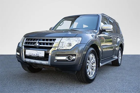 Mitsubishi Pajero 2015 photo 2