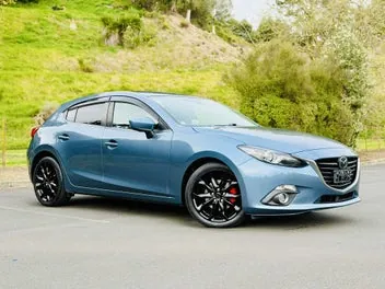 Mazda Axela 2013 photo 2