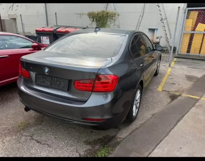 BMW 3Er-Reihe 316I 2013 photo 2