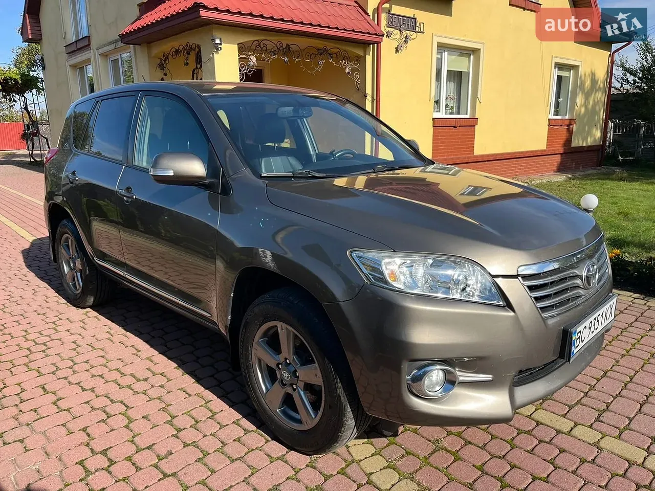 Toyota Rav4 2012 photo 2