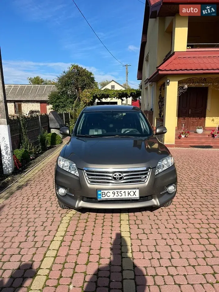 Toyota Rav4 2012 photo 5