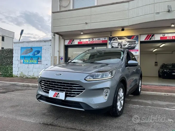 Ford Kuga 2022 photo 2