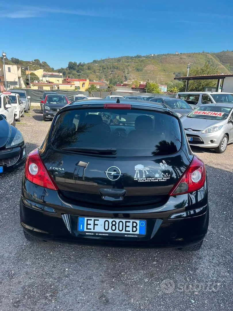 Opel Corsa 2011 photo 3