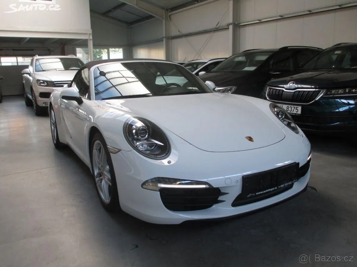 Porsche 911 Carrera