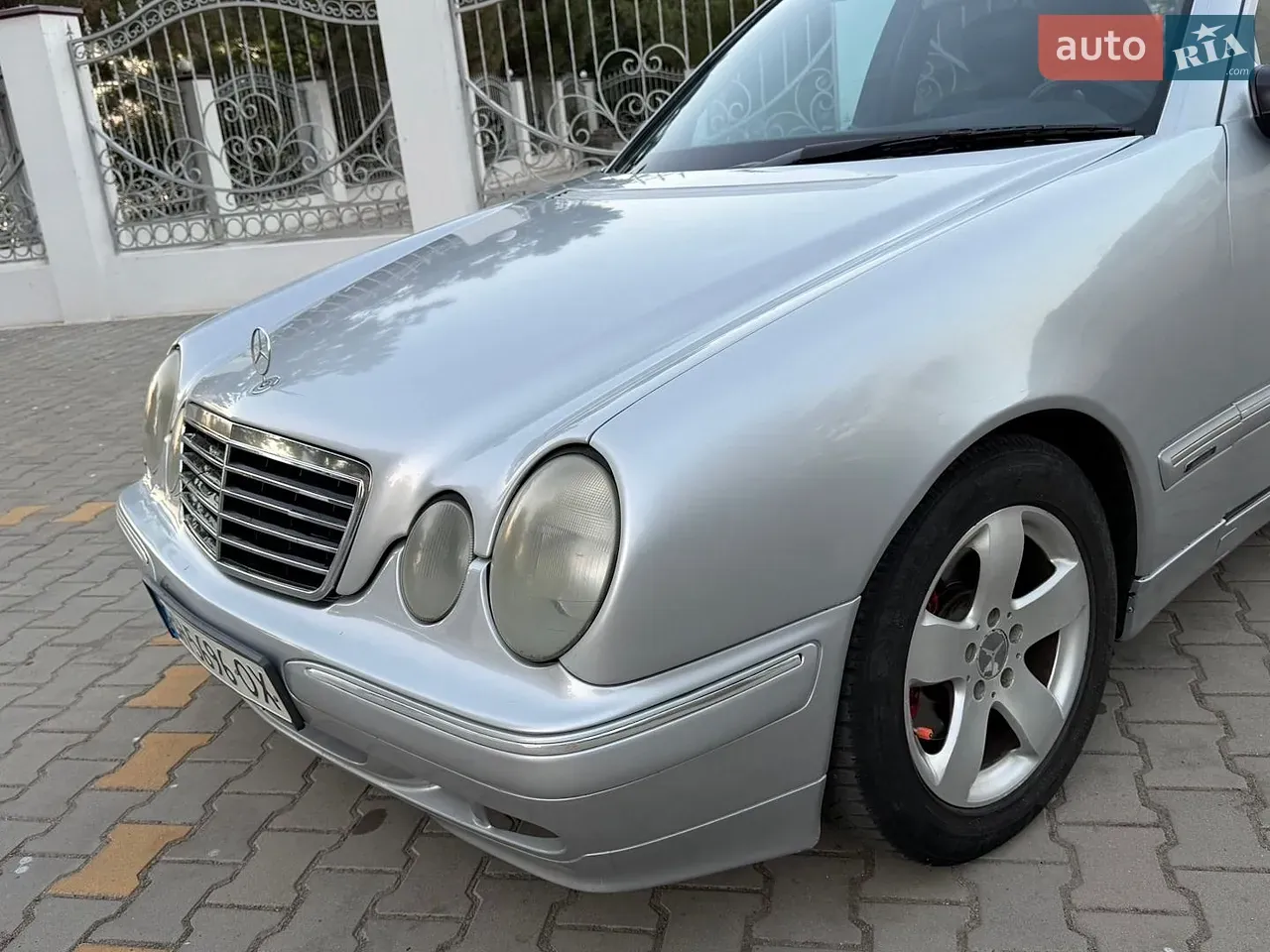 Mercedes-Benz E-Class 2001 photo 5
