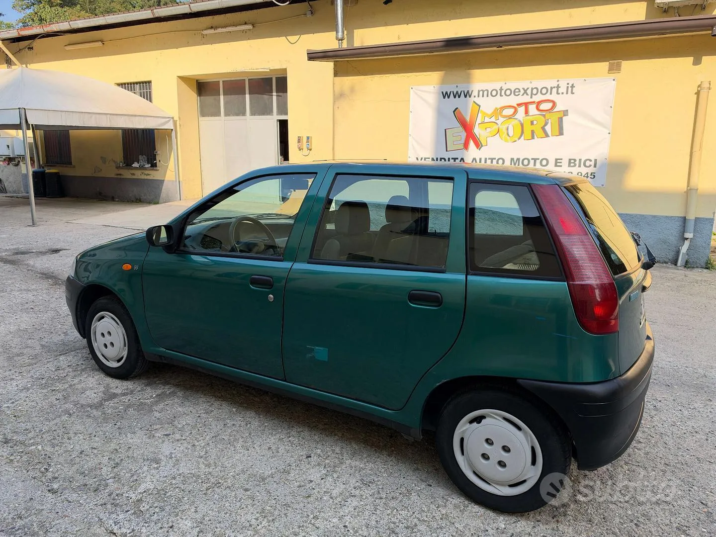 Fiat Punto 1996 photo 3