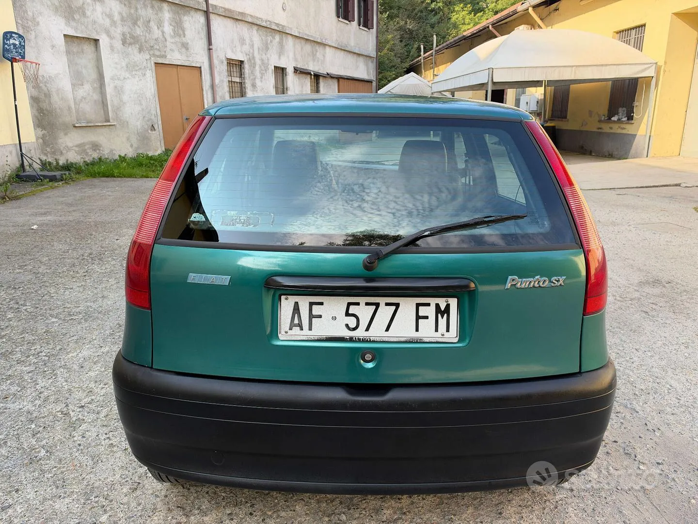 Fiat Punto 1996 photo 4