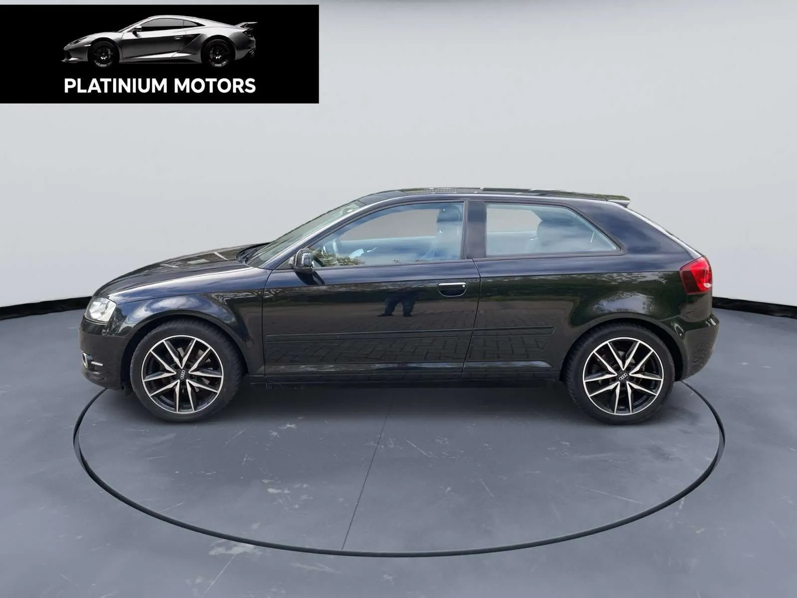 Audi A3 2010 photo 2