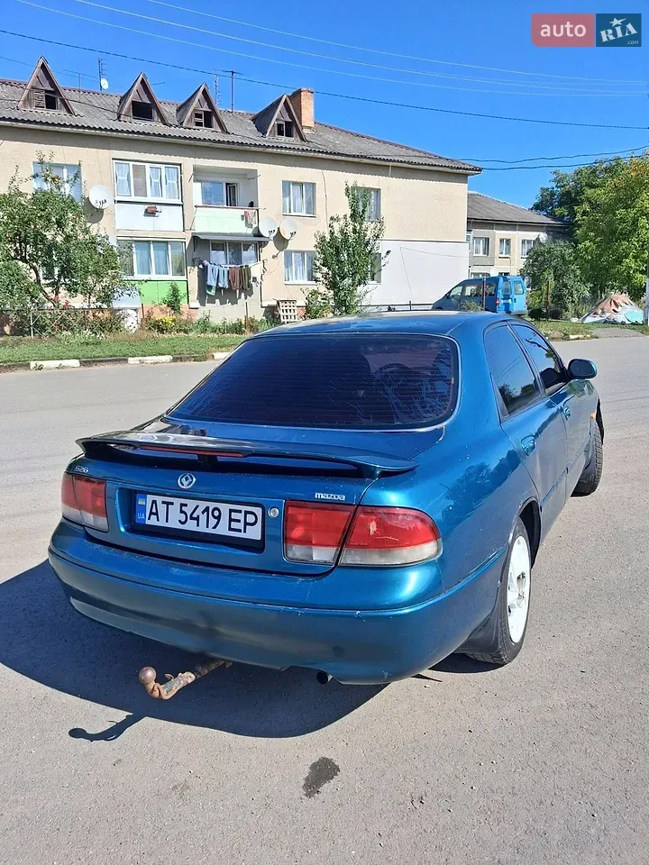 Mazda 626 1992 photo 4
